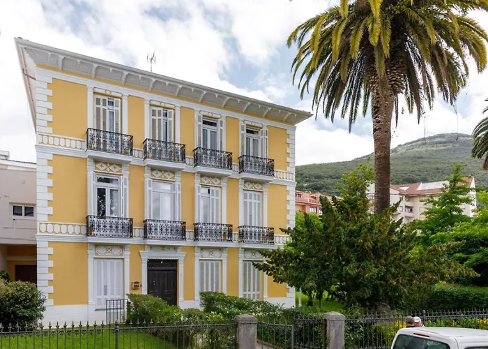 Apartamentos Casa Carre 1893